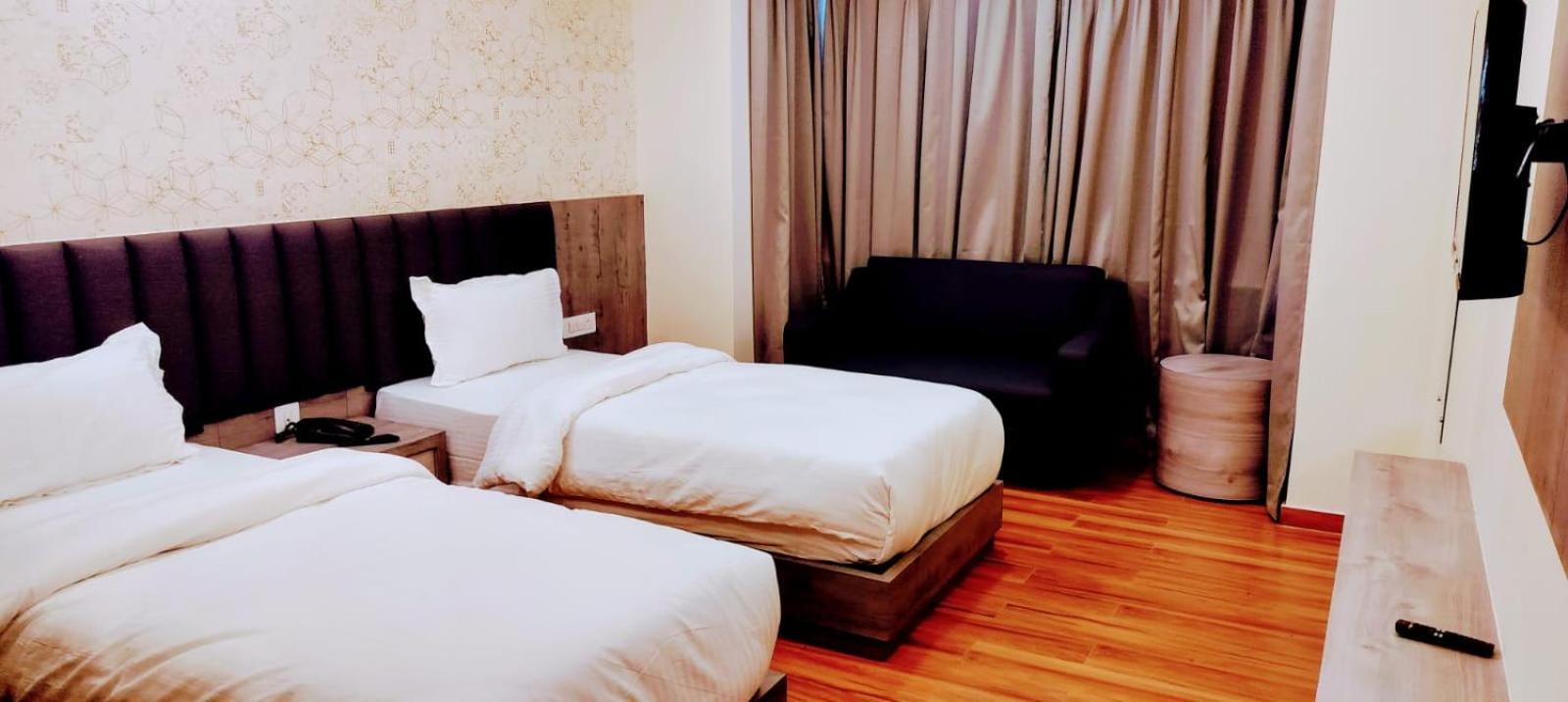 Sb International Hotel & Banquet Dhanbād Zewnętrze zdjęcie
